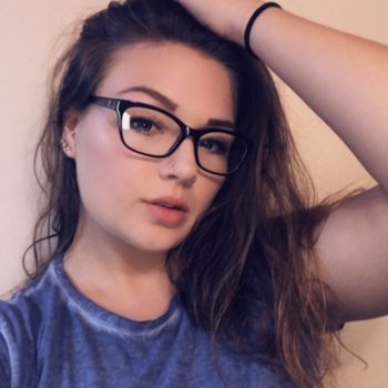 Youmna - Schuders - Grisons | Rencontre Discrète