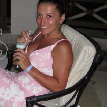 Gustavie - Vich - Vaud | Rencontre Discrète