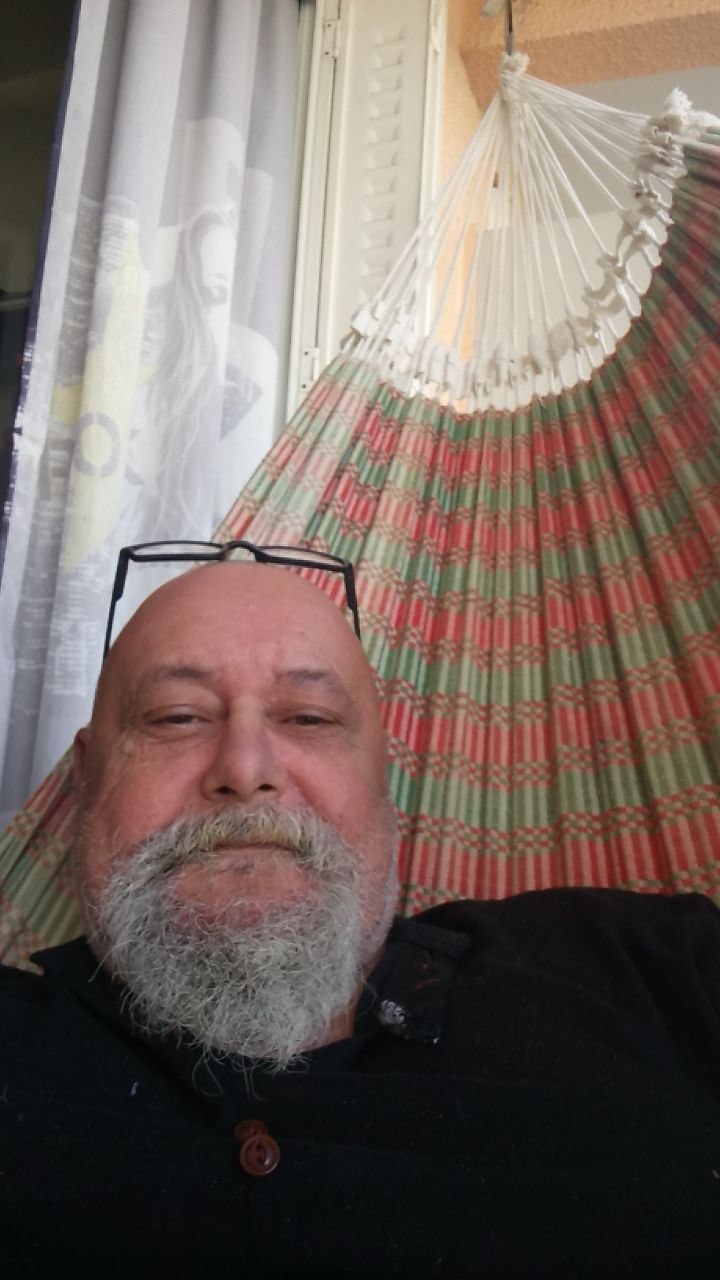 Ylan - Realp - Uri | Rencontre Discrète