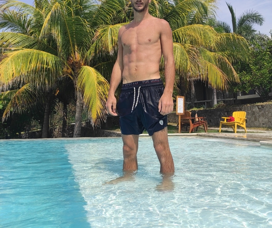 Jean - Vicosoprano - Grisons | Rencontre Discrète