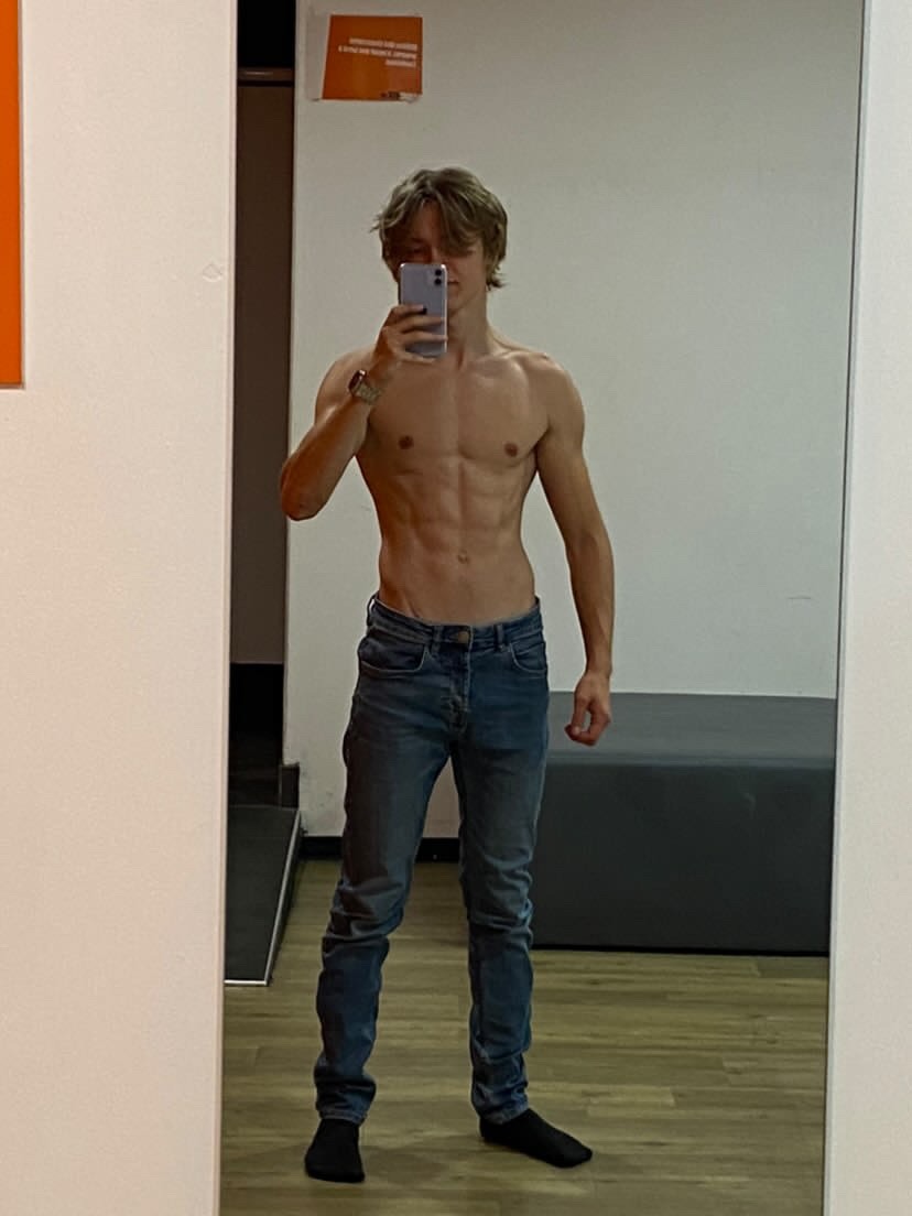 Krystian - Arzo - Tessin | Rencontre Discrète