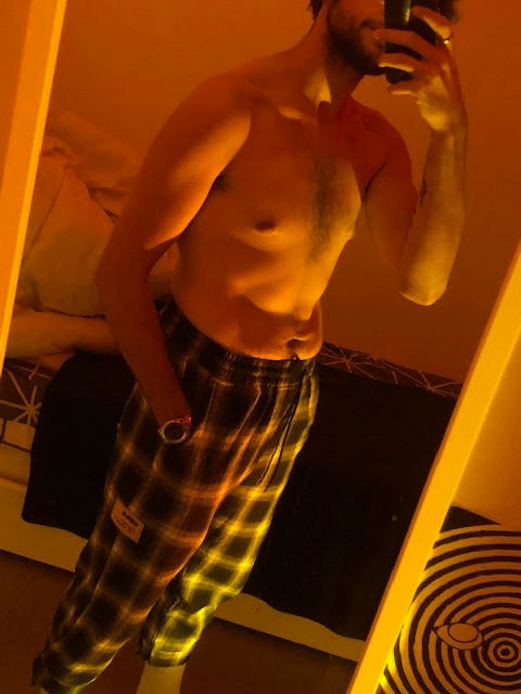 Maksim - Cormoret - Berne | Rencontre Discrète