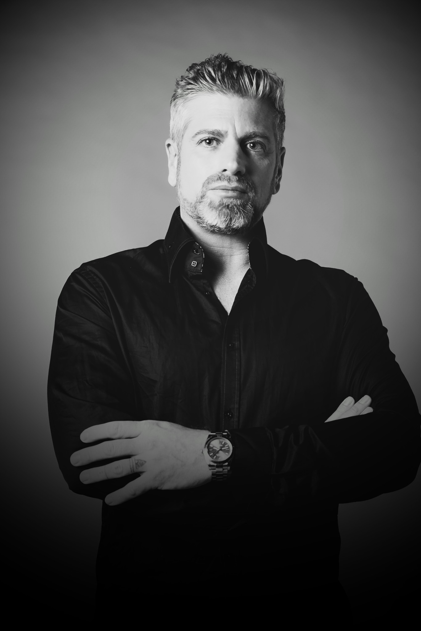 Santhosh - Fey - Vaud | Rencontre Discrète