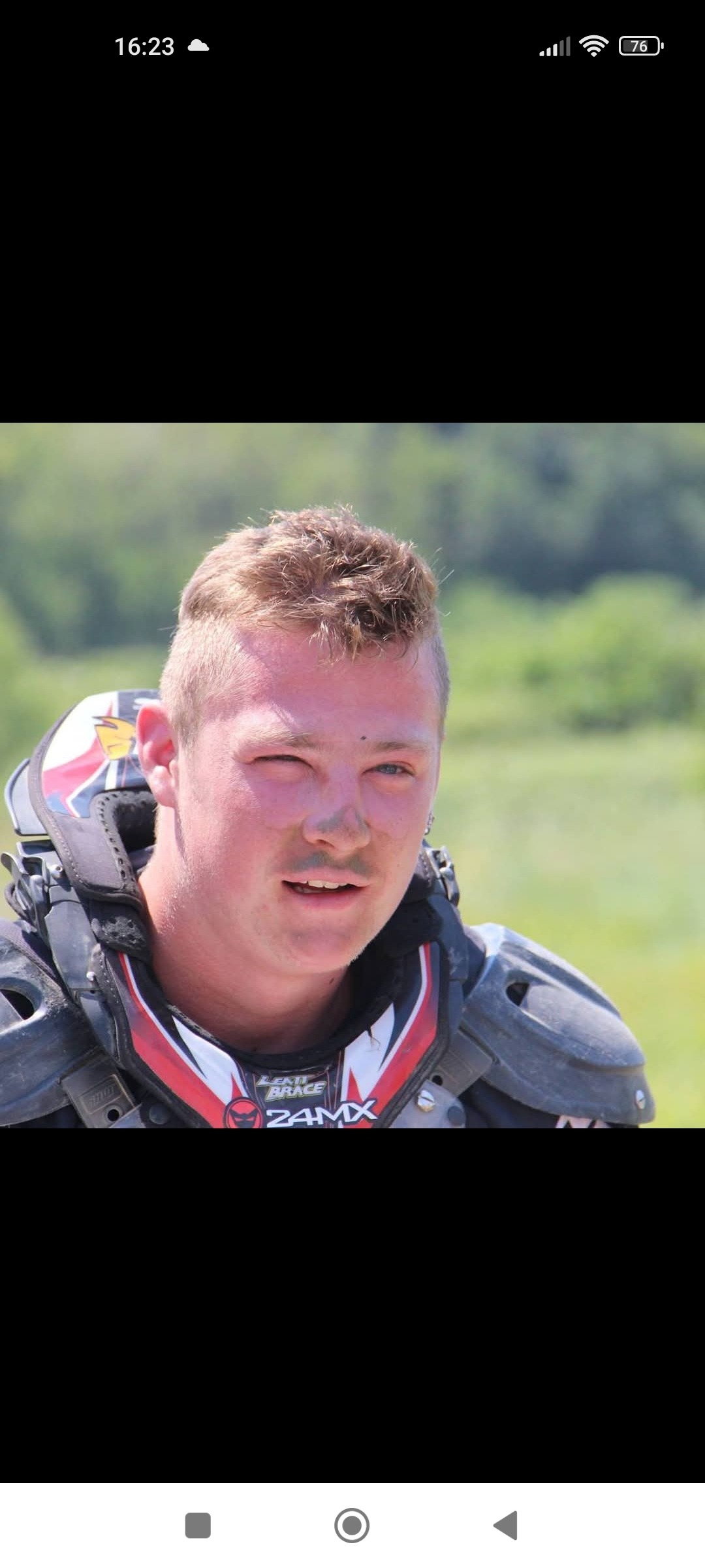 Ilyes - Vattiz - Grisons | Rencontre Discrète