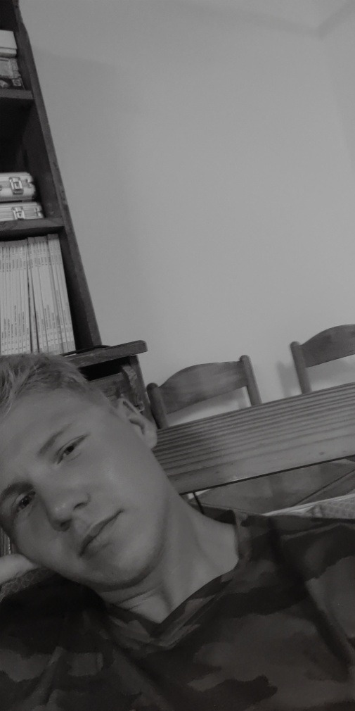 Sezgin - Igis - Grisons | Rencontre Discrète