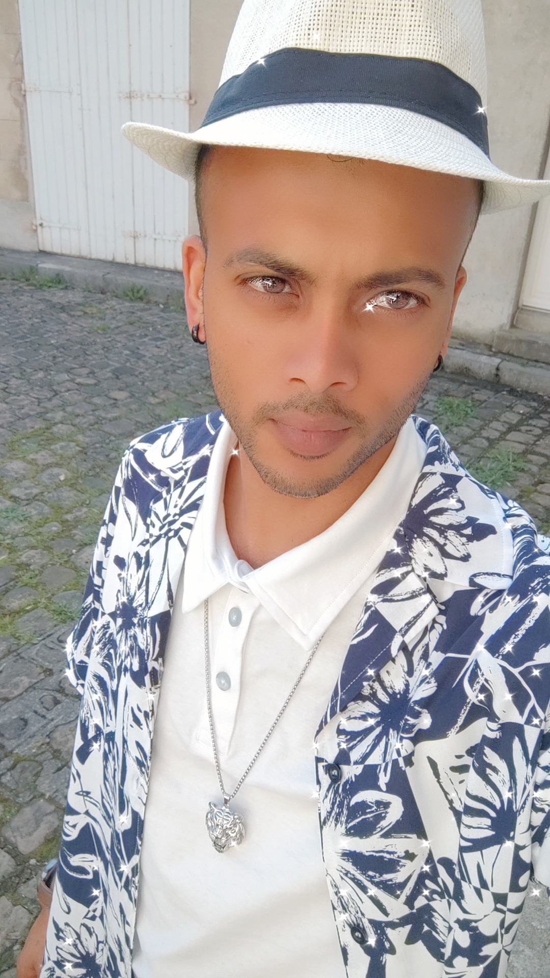 Louay - Brüttisellen - Zurich | Rencontre Discrète