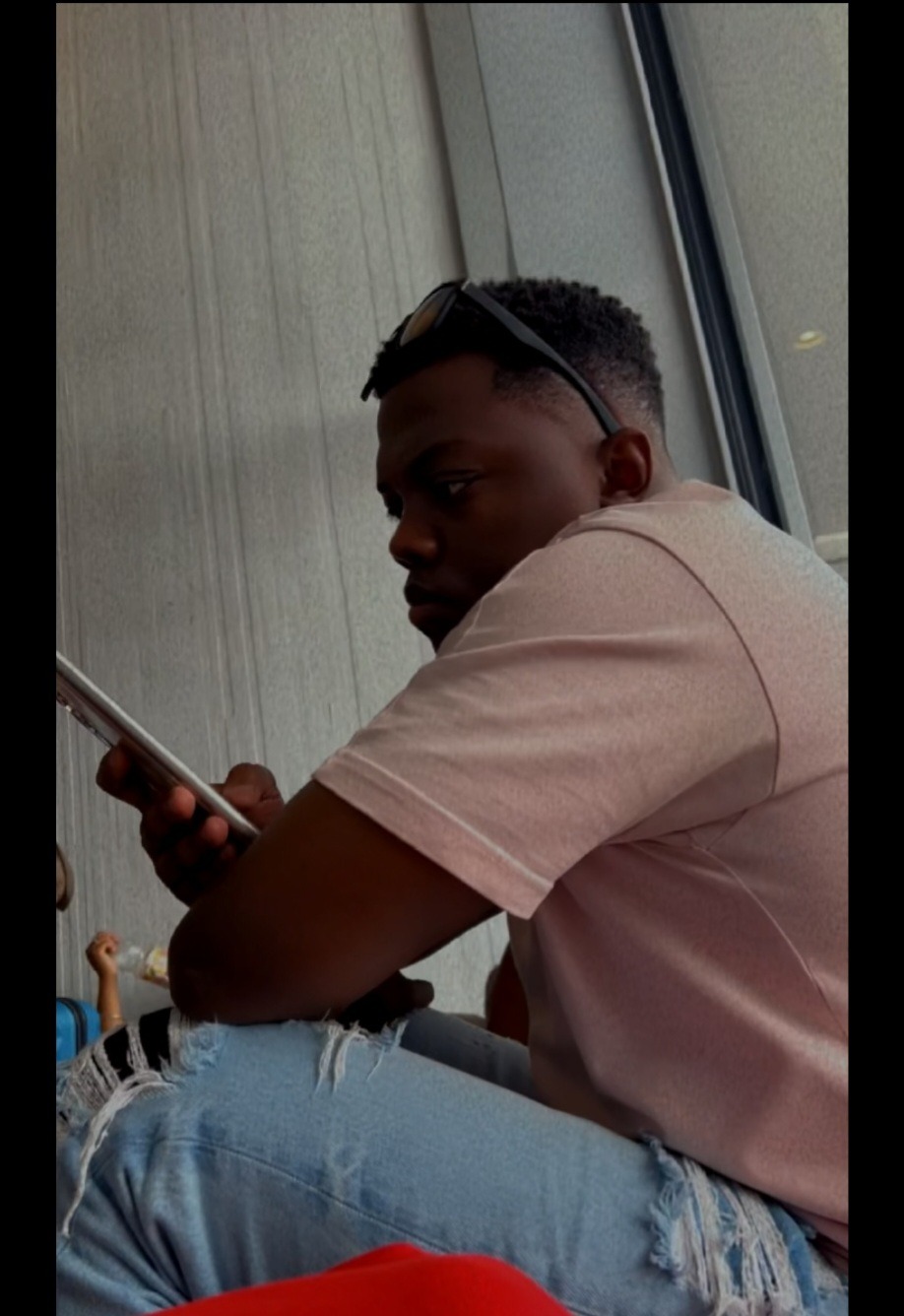 Lucien - Vella - Grisons | Rencontre Discrète